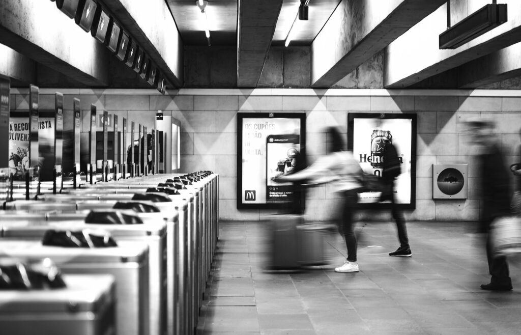 東京で保育士が転職する際の通勤のポイントは？
